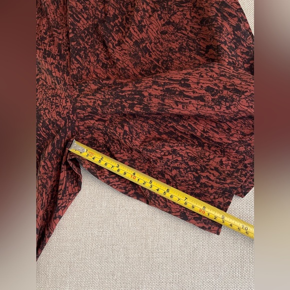 Lululemon Pace Breaker Lined Shorts 9” In Plateau Dark Terracotta Black Size XL - Picture 6 of 15